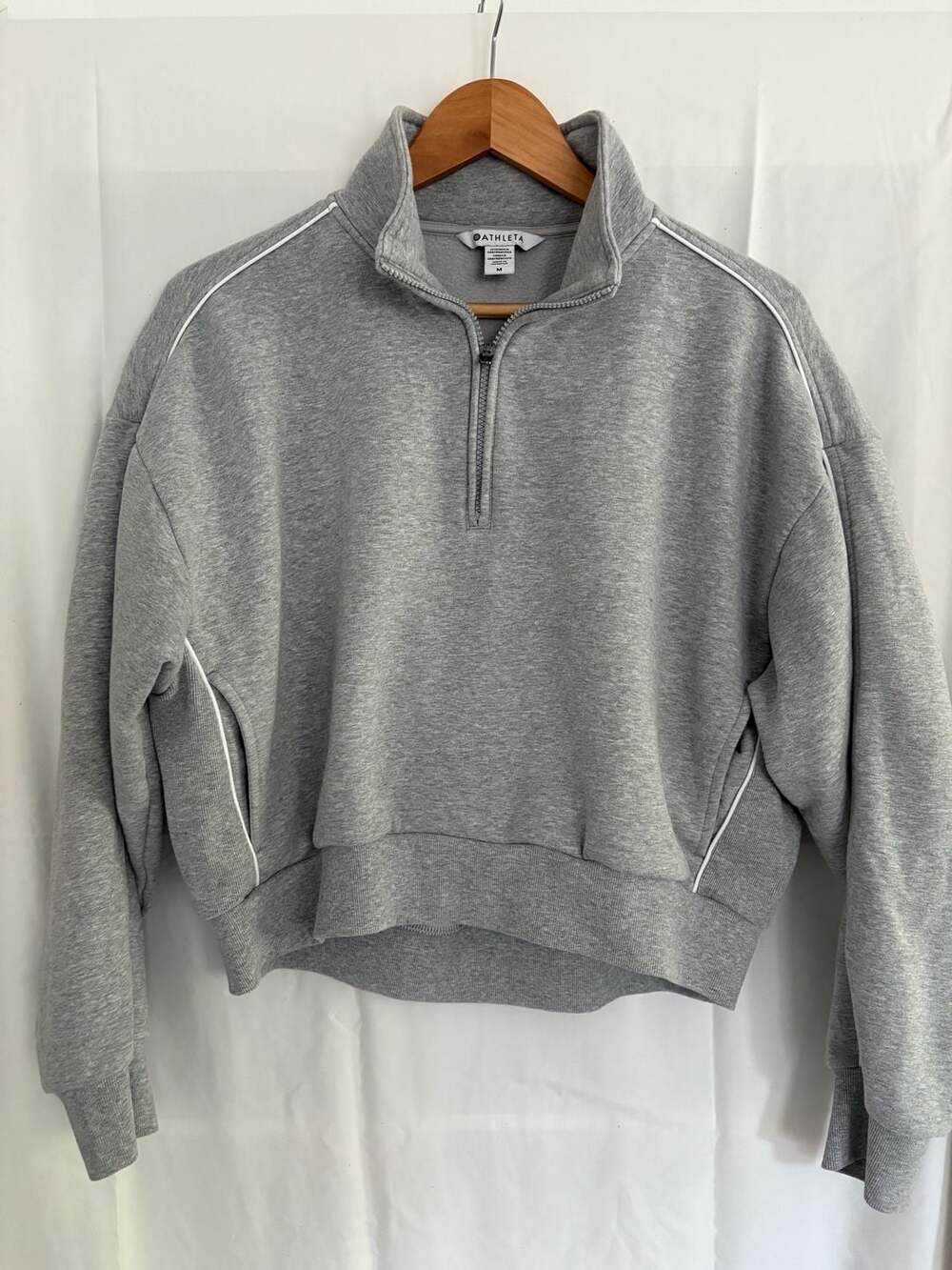 Athleta Forever Fleece 1/4 Zip Cropped Sweatshirt with Piping, Size M